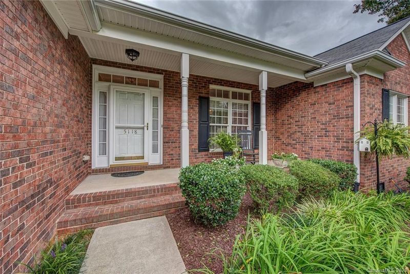 5118 Summerell Ave, Gastonia, NC 28056