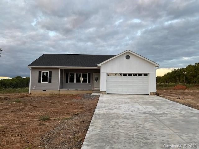 1433 Springdale Park Dr, Lincolnton, NC 28092
