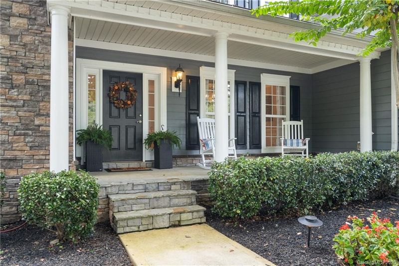232 Woodwinds Dr, Mount Holly, NC 28120