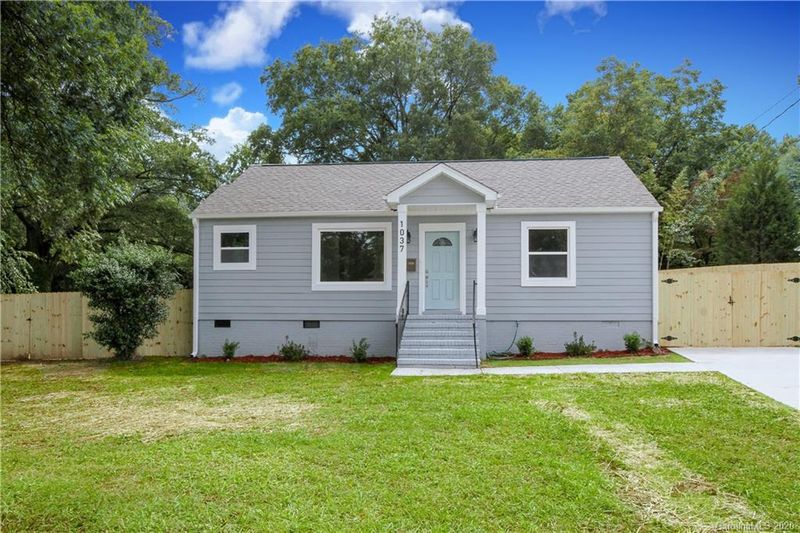 1037 Druid Cir, Charlotte, NC 28206