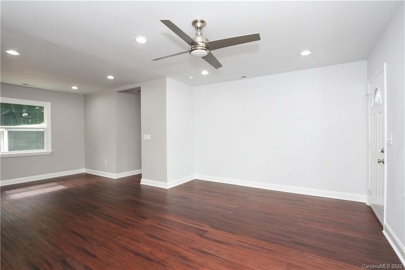 1037 Druid Cir, Charlotte, NC 28206