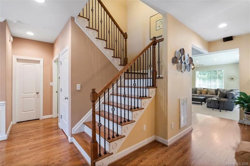 8000 Mccarron Way, Charlotte, NC 28215