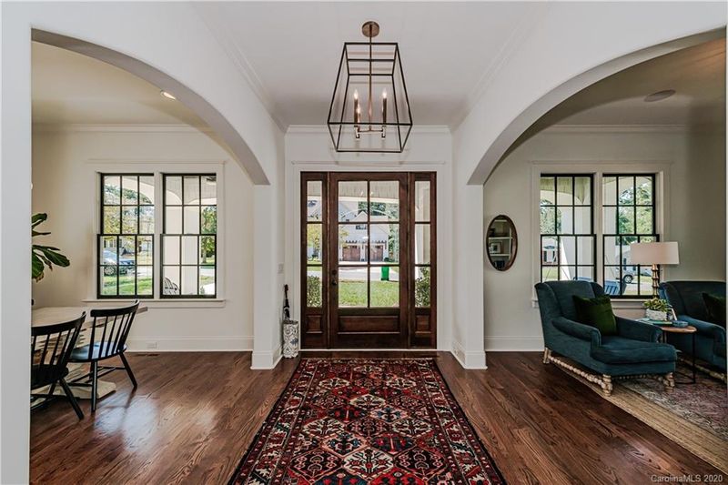 226 Anthony Cir, Charlotte, NC 28211