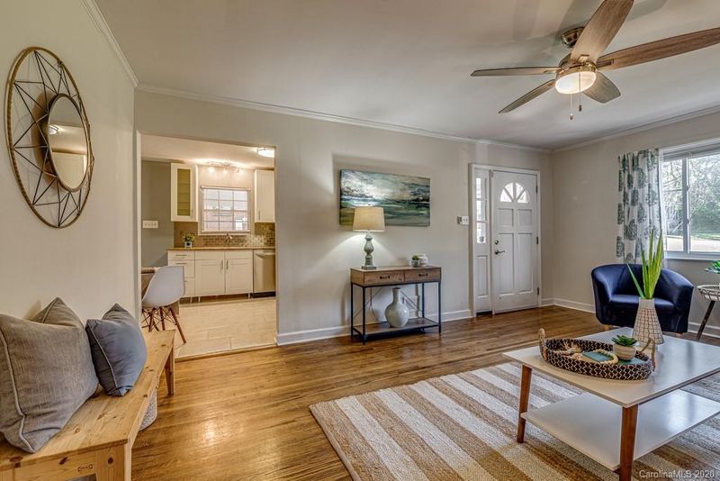 5033 Erickson Rd, Charlotte, NC 28205