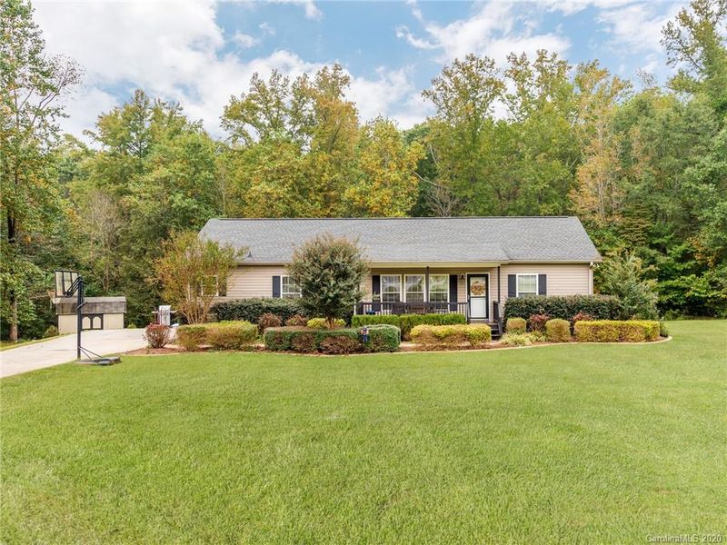 281 Heatherlock Dr, Clover, SC 29710