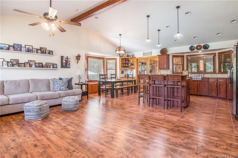 640 White Pine Rd, Catawba, SC 29704