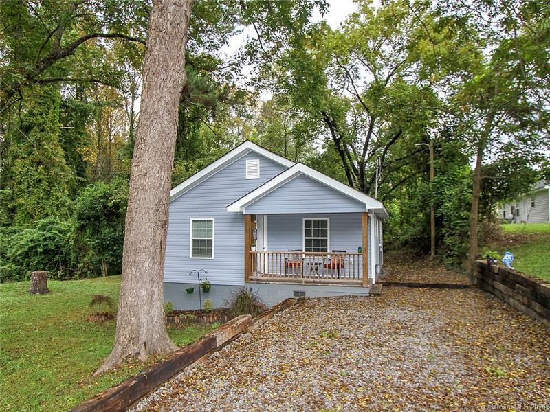 724 Davidson Ave, Gastonia, NC 28054