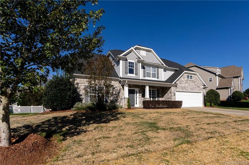 8006 Magna Ln, Indian Trail, NC 28079