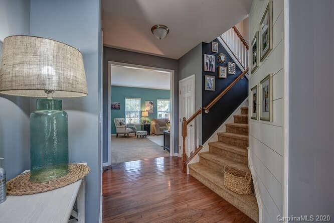 2553 Scarlet Oak Dr, Gastonia, NC 28056