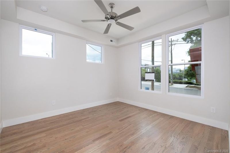 2015 Isom St #4, Charlotte, NC 28208