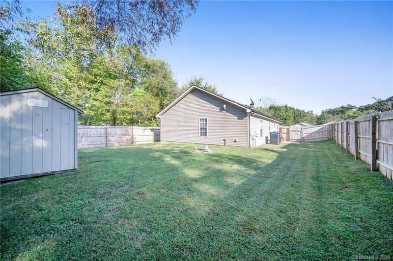 979 Braxton Dr, Concord, NC 28025