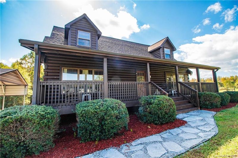 1367 Union Grove Rd, Harmony, NC 28634