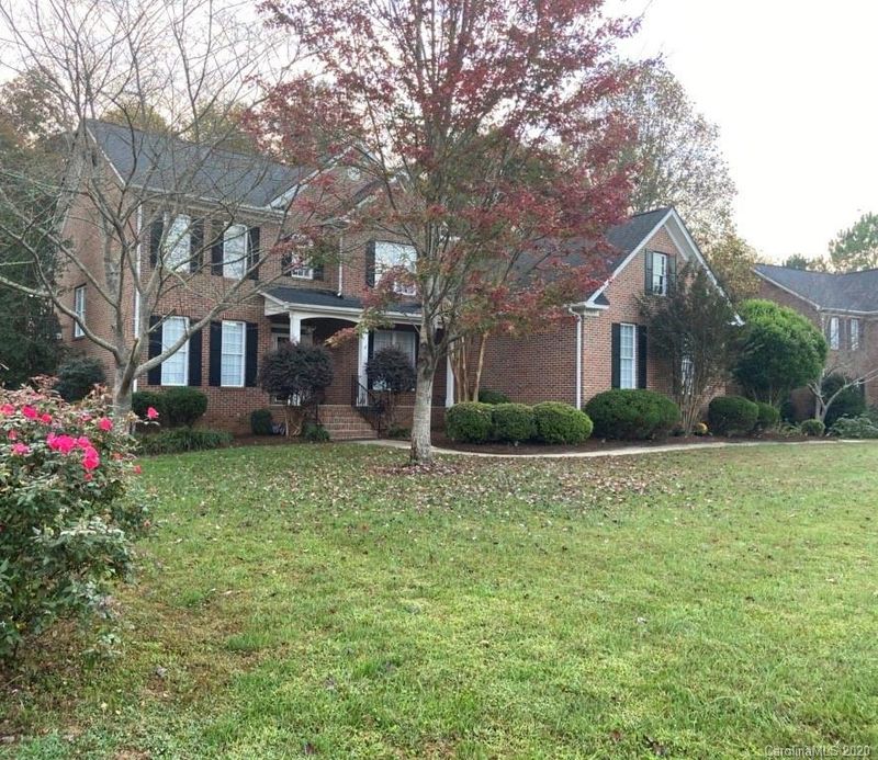 1703 Crestgate Dr, Waxhaw, NC 28173