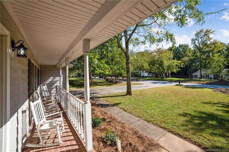 2008 Mill House Ln, Matthews, NC 28104