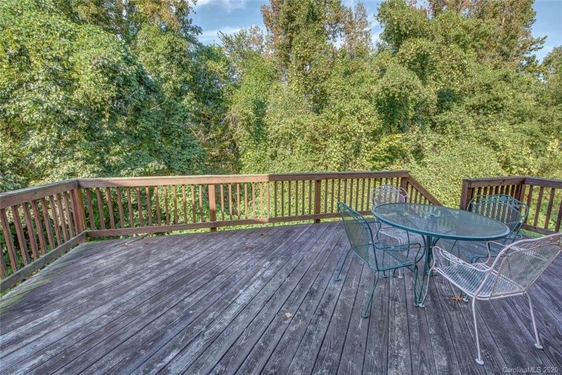 1057 Willow Wind Dr, Gastonia, NC 28054