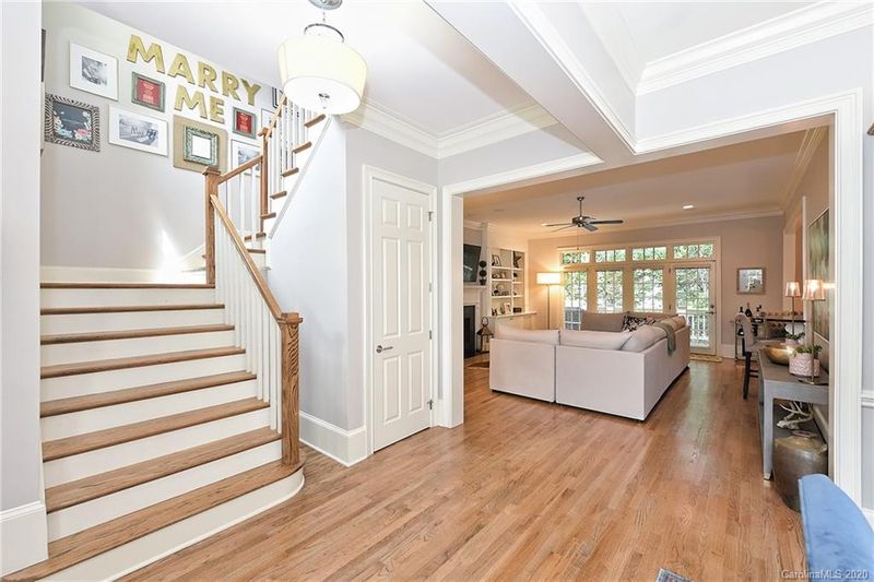 8920 Heydon Hall Cir, Charlotte, NC 28210