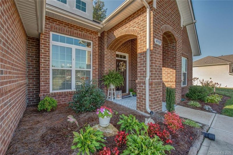 4909 Wilcrest Ct, Gastonia, NC 28056