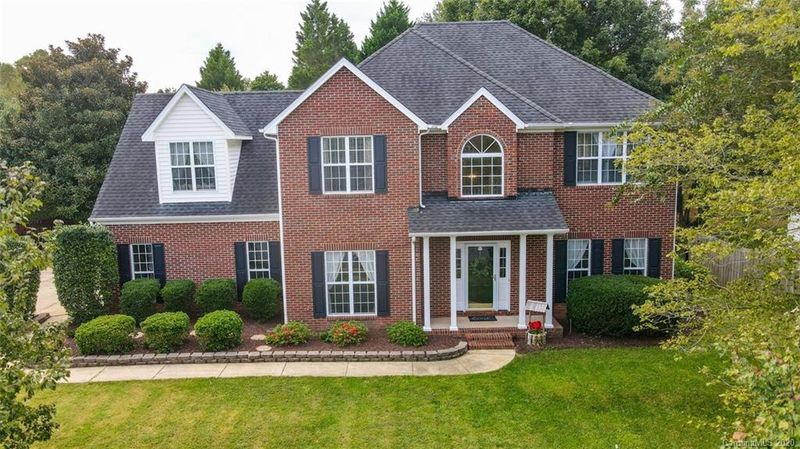 1609 Mountain Ashe Ct, Matthews, NC 28105