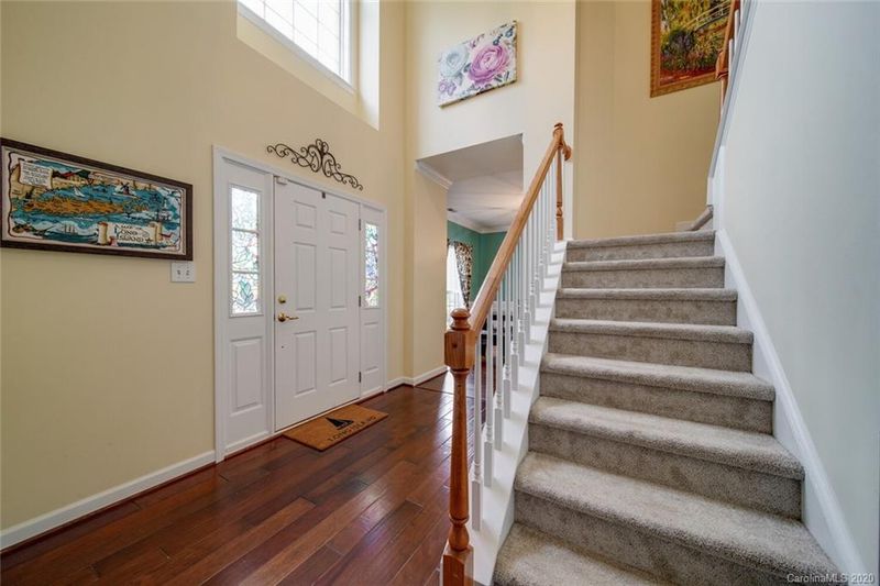 1609 Mountain Ashe Ct, Matthews, NC 28105