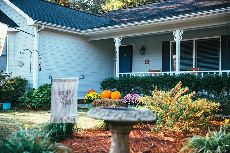 4552 Huntington Dr, Gastonia, NC 28056