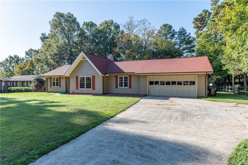 513 West End Dr, Monroe, NC 28112