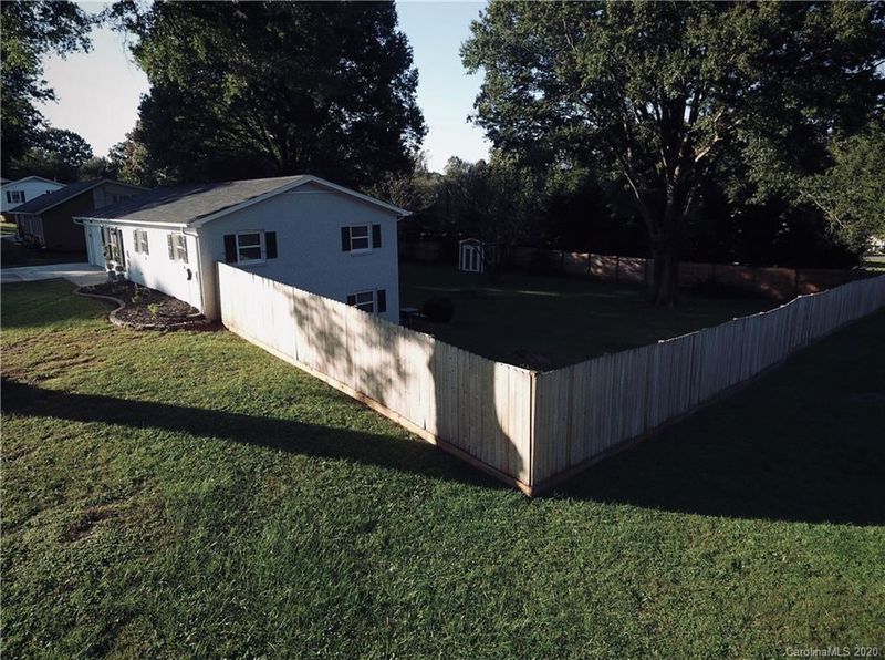 2580 Belshire Dr, Conover, NC 28613