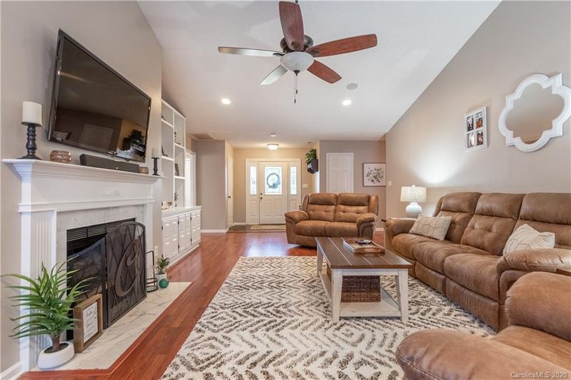 10224 Bon Meade Ln, Cornelius, NC 28031