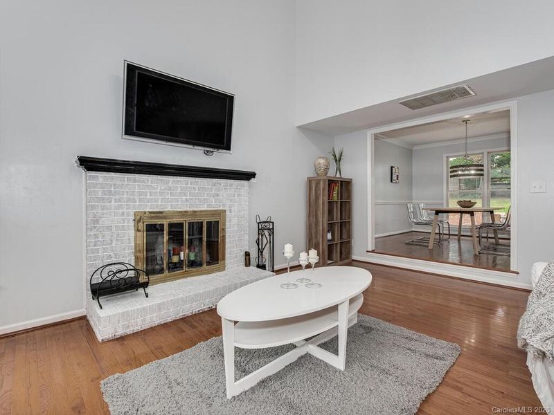 140 Whitefriars Ln, Matthews, NC 28105