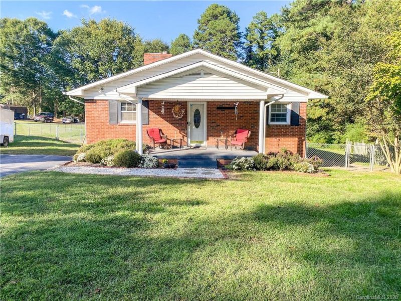 1820 Ratchford Dr, Dallas, NC 28034