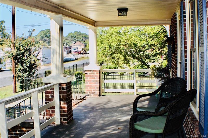 903 Central Dr, Kannapolis, NC 28083