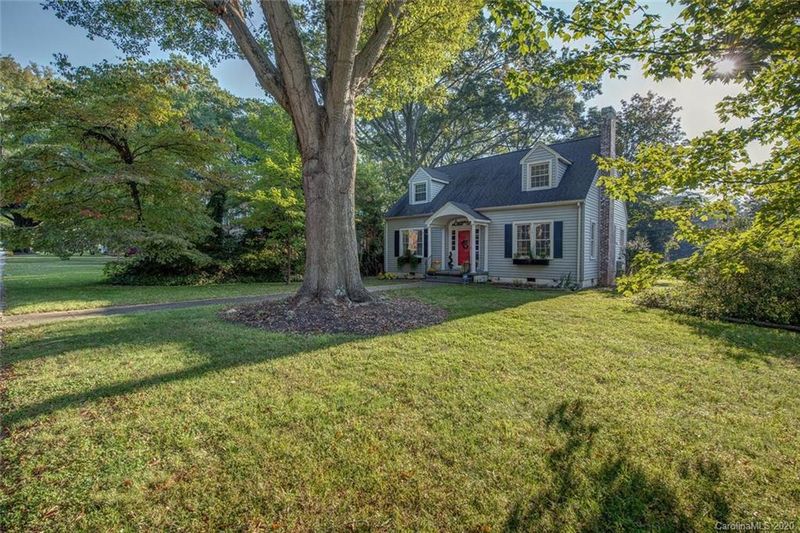618 S York St, Gastonia, NC 28052