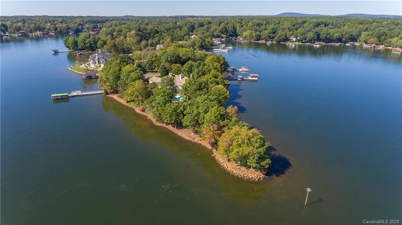 8236 Bay Pointe Dr, Denver, NC 28037