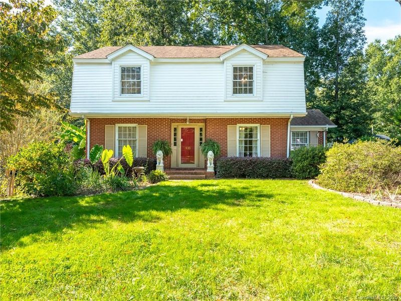 925 Mclaughlin Dr, Charlotte, NC 28212