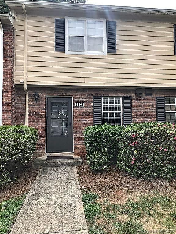 6021 Heath Valley Rd, Charlotte, NC 28210