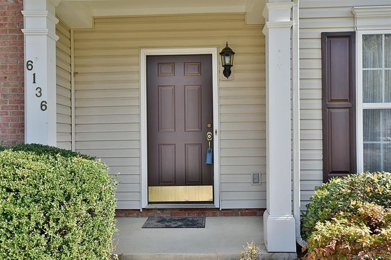6136 Sapwood Ct, Matthews, NC 28104