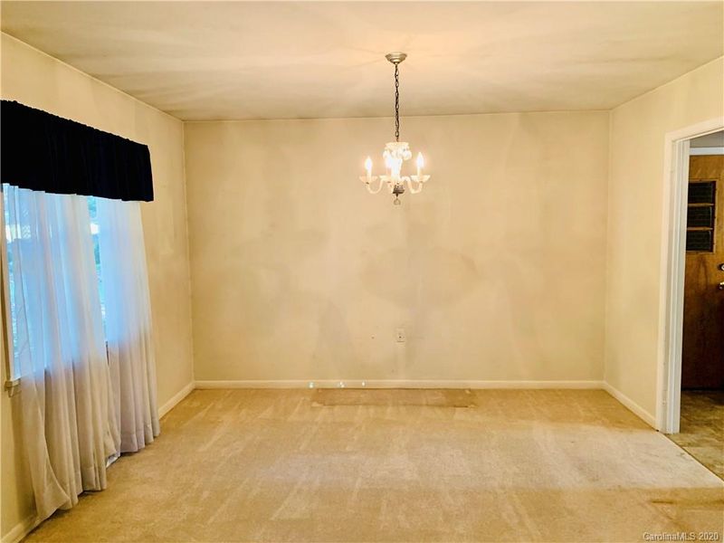 1205 Rogers Lake Rd, Kannapolis, NC 28081