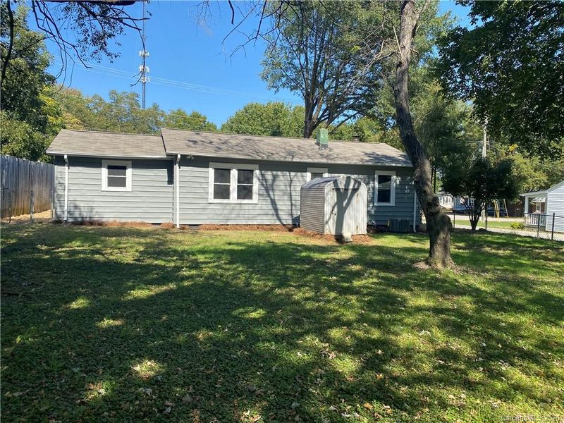 306 26th St #16-18, Kannapolis, NC 28083
