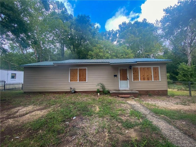 233 Charlotte St #11, York, SC 29745