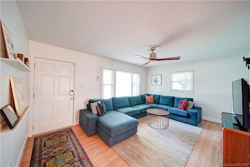 5949 Brookhaven Rd, Charlotte, NC 28210