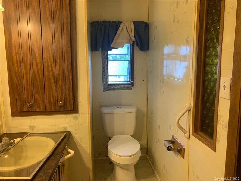 1733 Canal Rd, Chester, SC 29704