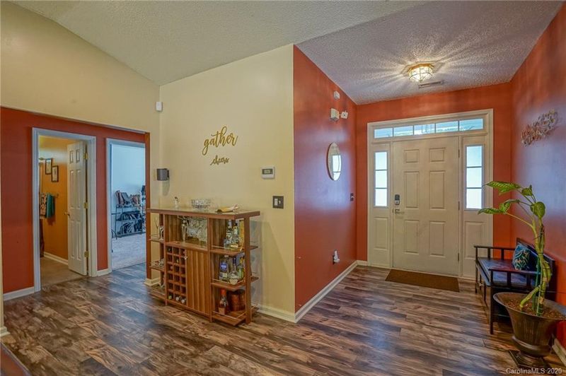 1917 Joseph Howard Ct, Charlotte, NC 28214