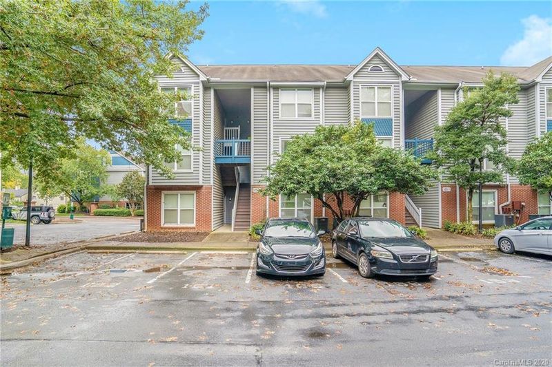 525 N Graham St #1B, Charlotte, NC 28202