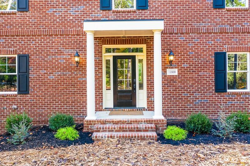 11800 Pump Station Rd, Charlotte, NC 28216