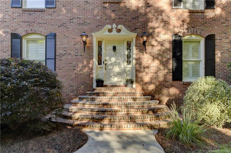 2222 Forestbrook Ct, Rock Hill, SC 29732