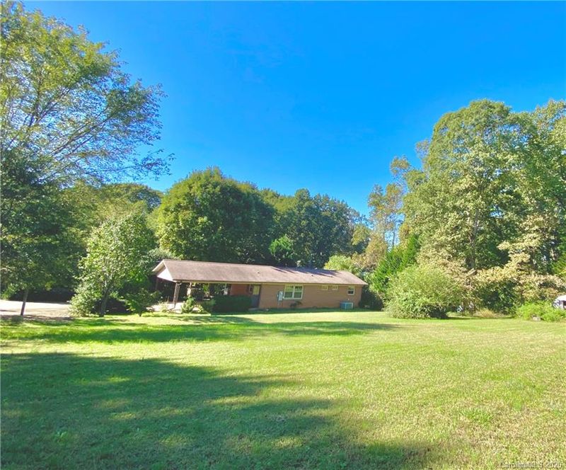1856 August St, Conover, NC 28613
