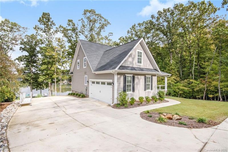 4671 Summerside Dr, Clover, SC 29710