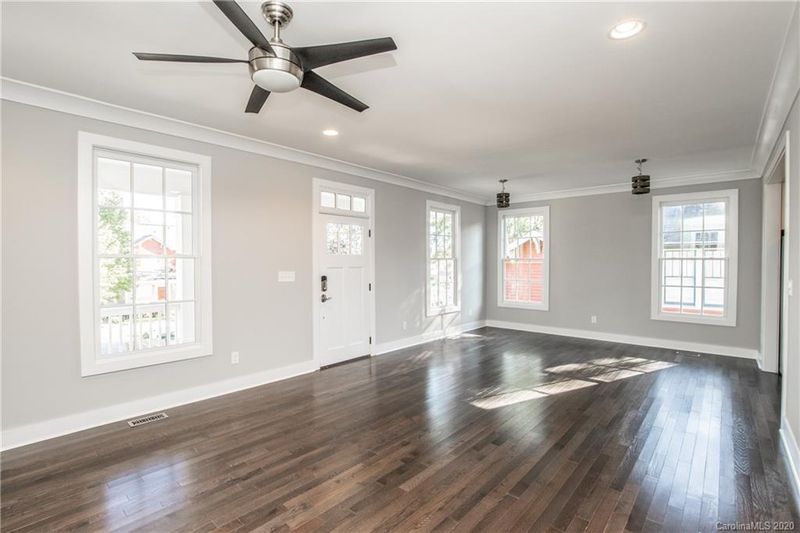 420 Summit Ave, Charlotte, NC 28208