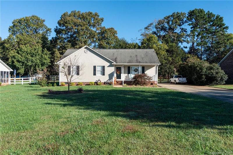 2642 Gold Rush Dr, Lincolnton, NC 28092