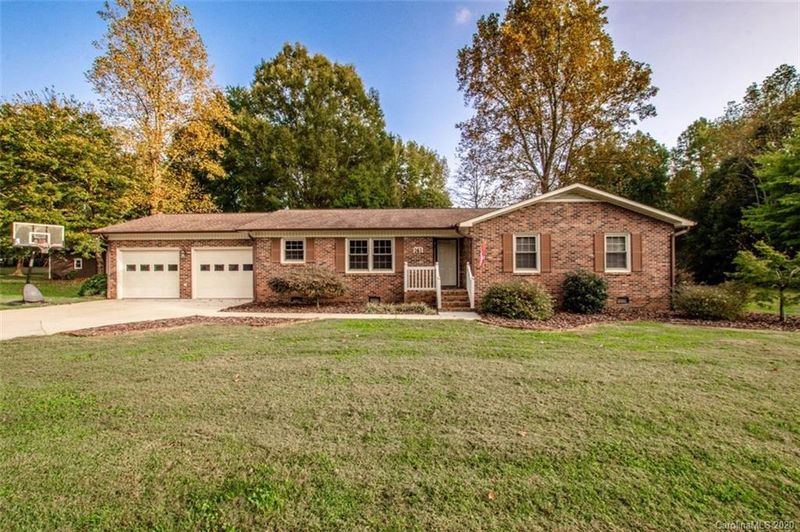 161 State Park Rd, Troutman, NC 28166