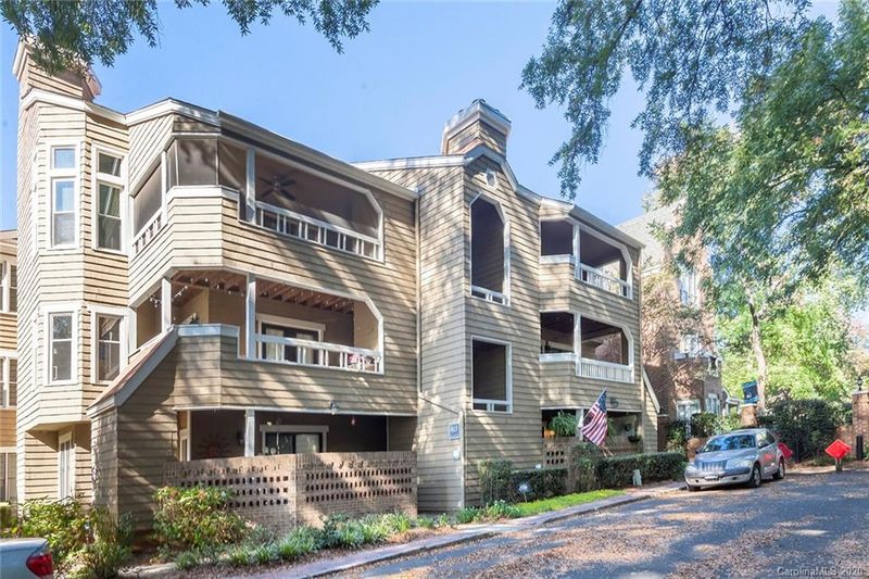 413 8th St #2, Charlotte, NC 28202